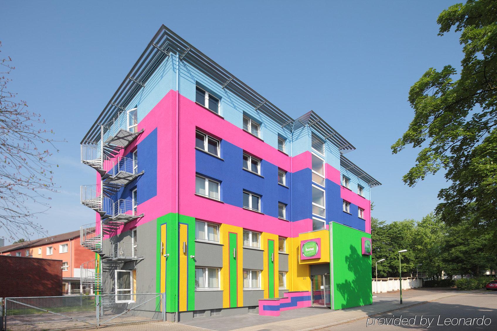 Petul Apart Hotel City Garden إسن المظهر الخارجي الصورة