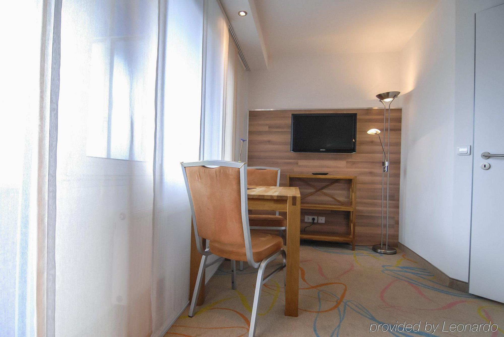 Petul Apart Hotel City Garden إسن المظهر الخارجي الصورة