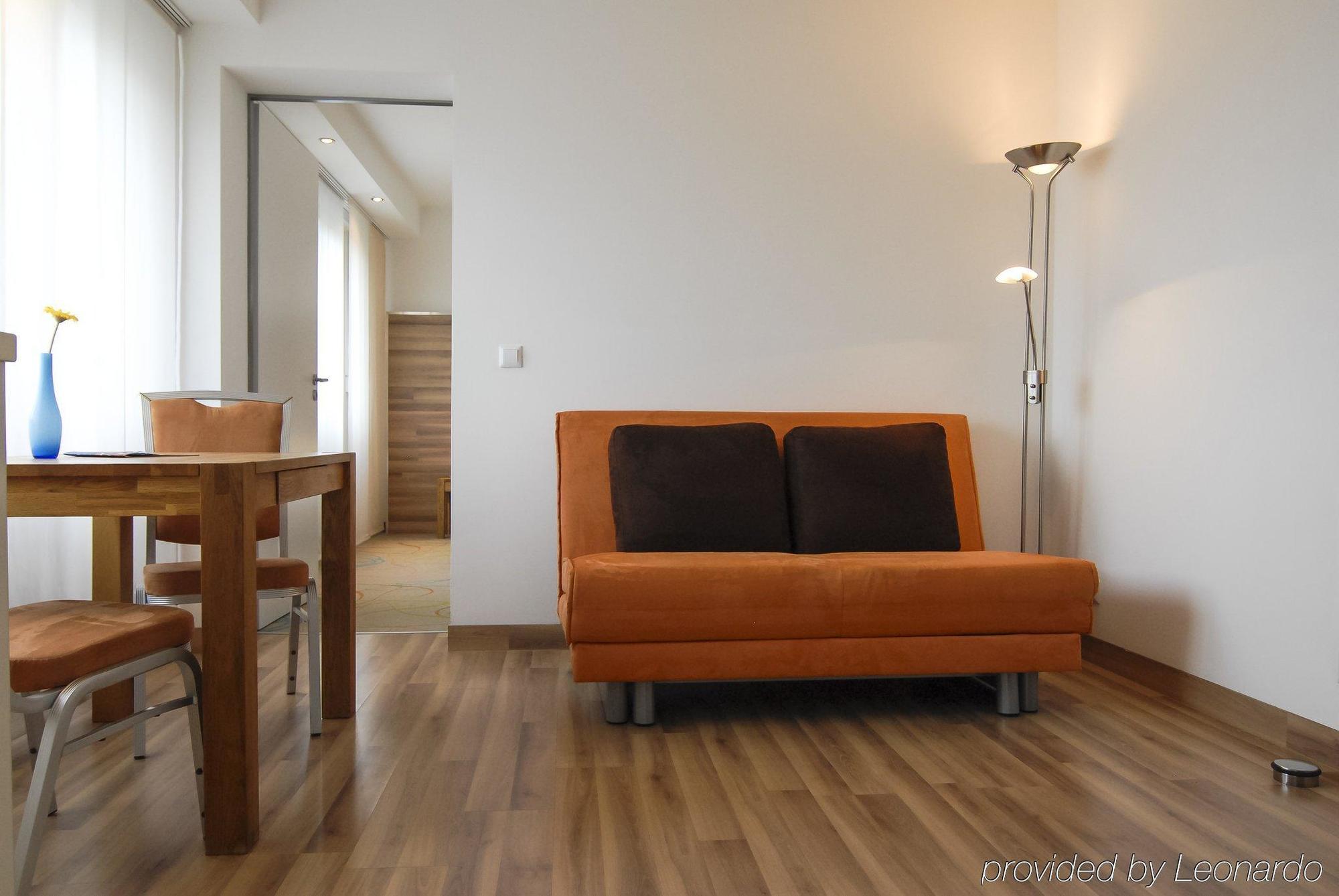 Petul Apart Hotel City Garden إسن المظهر الخارجي الصورة
